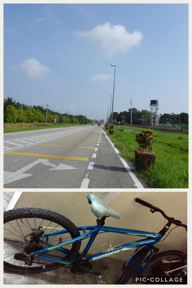 パサール・パギに向かう道と自転車の写真