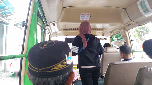 バスの車内の写真