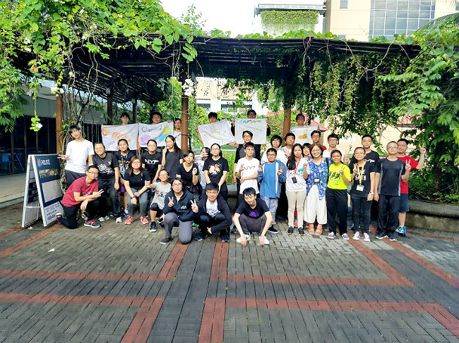日本語パートナーズの活動の写真2 シンガポール ボンディングキャンプにて「桜蘭日本文化クラブ」集合写真