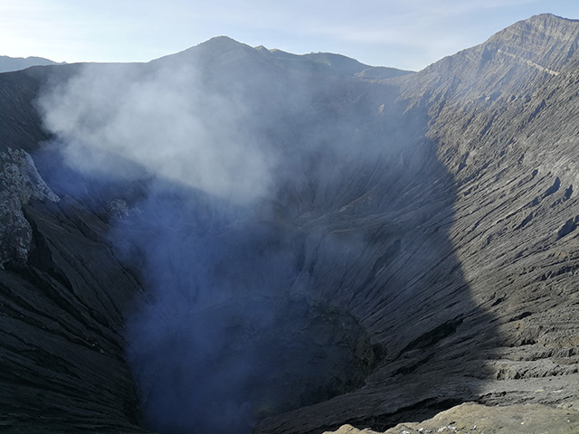 噴火口の写真