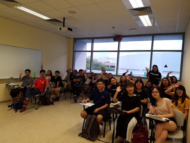 日本語授業の学生達の写真