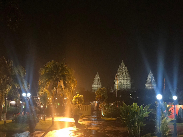 プランバナン寺院群の写真