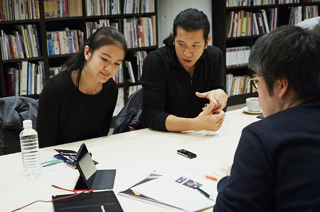 A photo of Mr.Olé Khamchanla and Ms.Noutnapha during interview