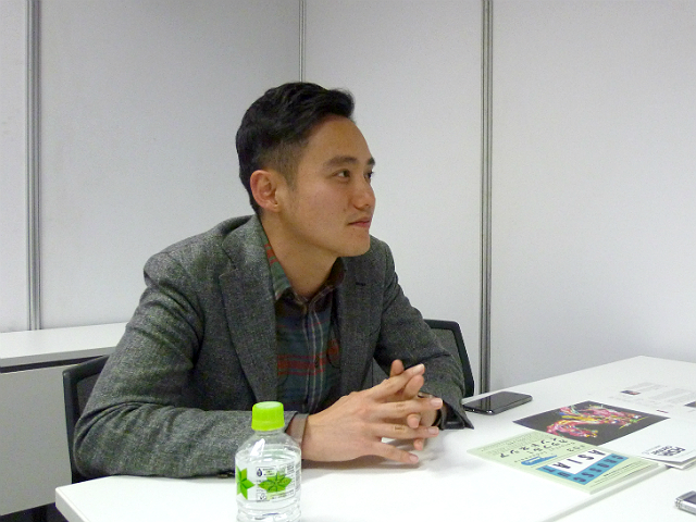 A photo of Mr.Boo Junfen during interview