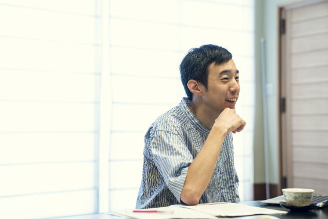 A photo of Mr.HATORI during interview