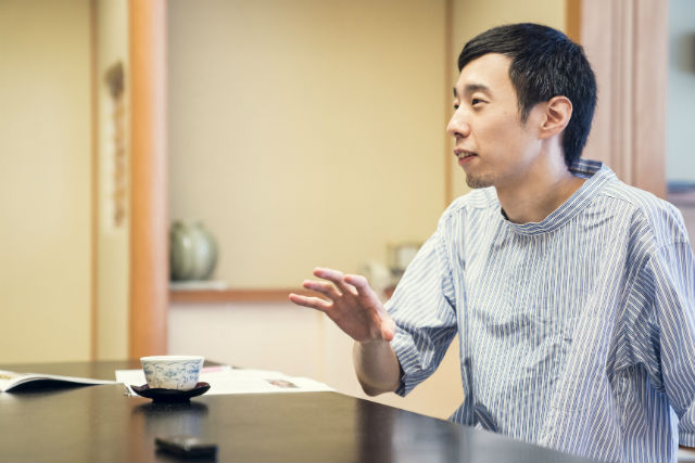 A photo of Mr.HATORI during interview