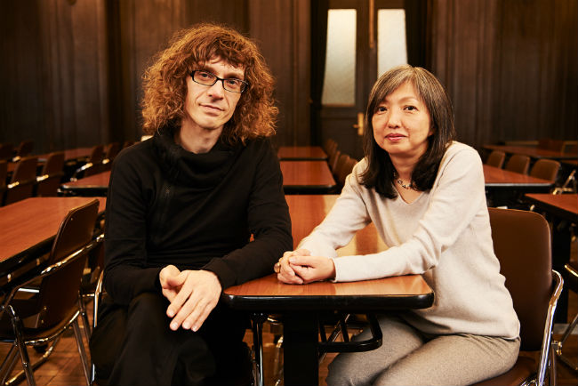 アジアハンドレッズのインタビューにて、アルコ・レンツ氏と山口真樹子氏の写真