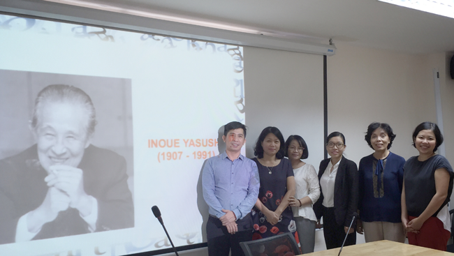A photo of Ho Chi Minh City University analysis team